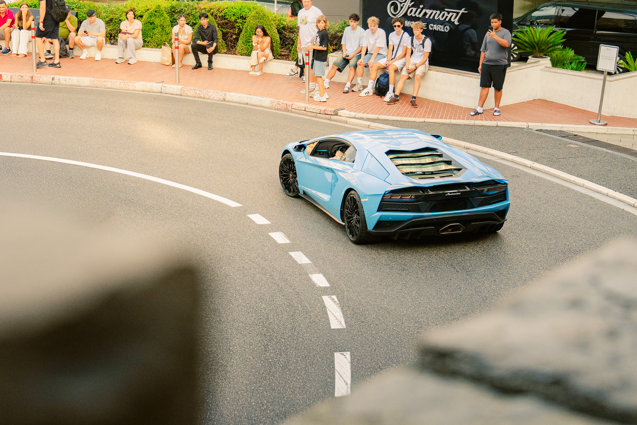 Automobile