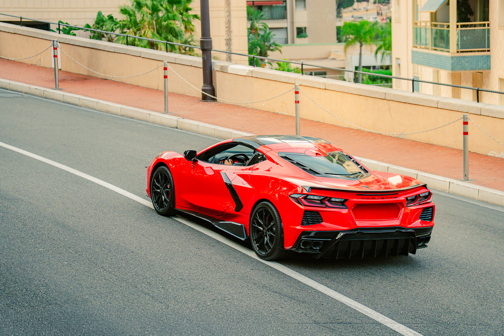 Automobile