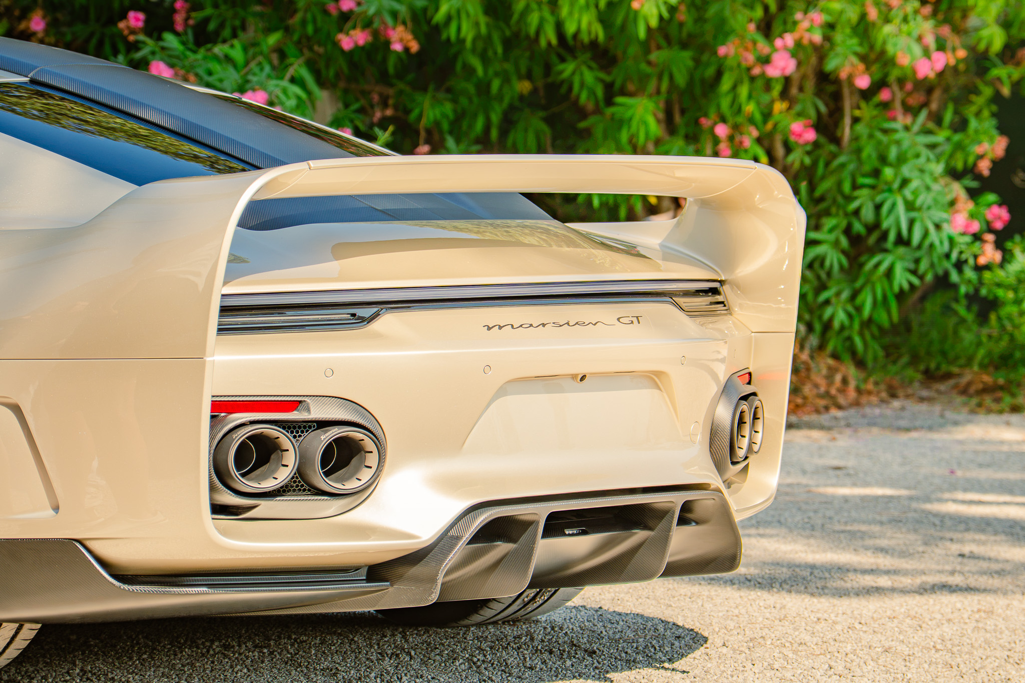 Automobile